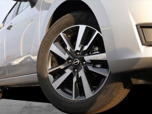 New 2025 Nissan Versa SV w/ Trunk Package image 3