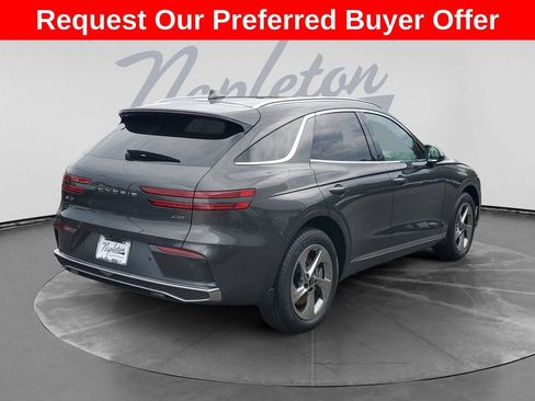 New 2026 Genesis GV70 2.5T Select AWD/4WD image 8