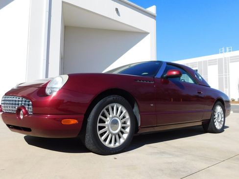 Used 2004 Ford Thunderbird image 5