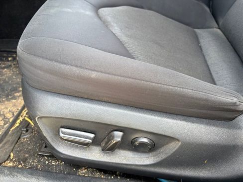Used 2020 Toyota Camry LE FWD image 4