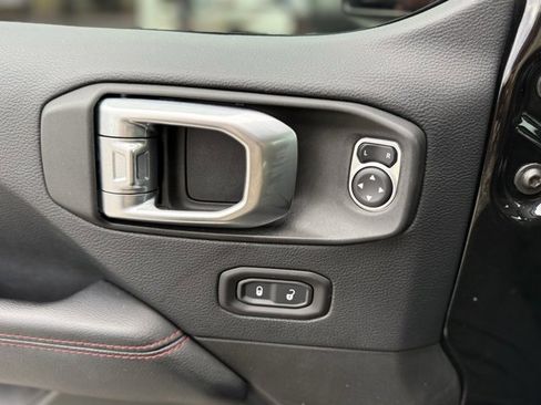 Used 2018 Jeep Wrangler Rubicon image 16