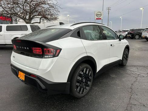 New 2026 Nissan Leaf Platinum+ image 3
