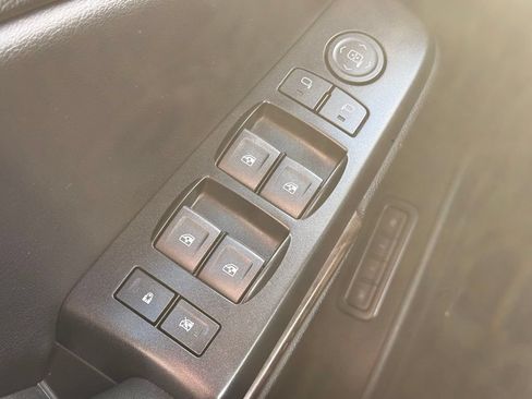 Used 2019 Chevrolet Suburban LT AWD/4WD image 30