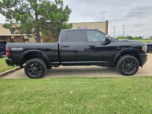 Used 2019 RAM 2500 Laramie w/ Night Edition AWD/4WD image 4