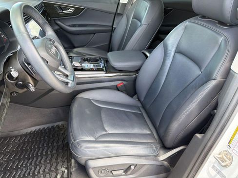 Used 2023 Audi Q7 2.0T Premium w/ Convenience Package AWD/4WD image 5