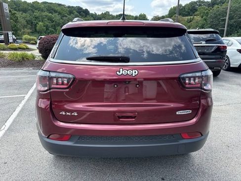 Used 2022 Jeep Compass Latitude w/ Convenience Group AWD/4WD image 4