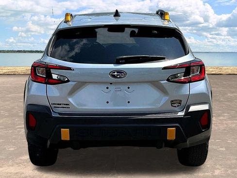Used 2024 Subaru Crosstrek 2.5i Wilderness w/ Crosstrek Mirror Package AWD/4WD image 8