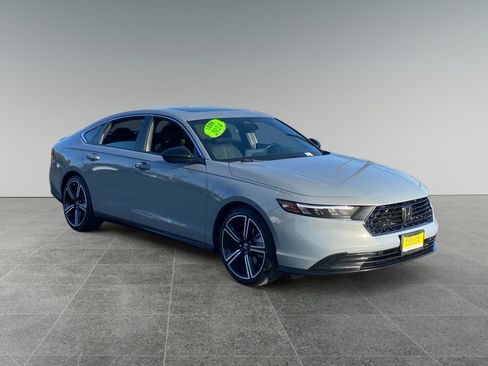 Used 2024 Honda Accord Sport image 7