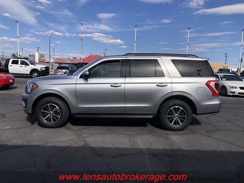 Used 2020 Ford Expedition XLT RWD image 4