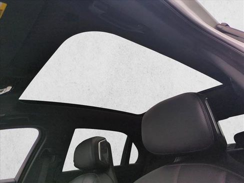 Used 2023 BMW 740i w/ Parking Assistance Package image 16