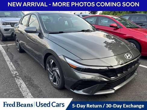 Certified 2024 Hyundai Elantra SEL w/ Convenience Package FWD image 1