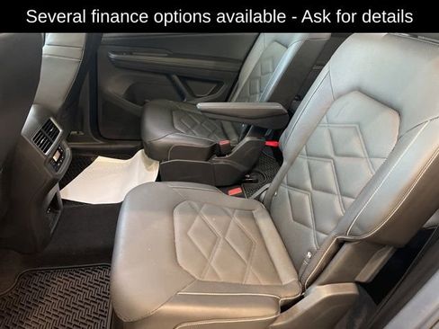 Used 2024 Volkswagen Atlas SE w/ Panoramic Sunroof Package AWD/4WD image 14