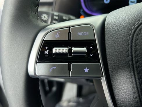 Certified 2024 Kia Telluride EX w/ EX Captain's Chair Package image 18