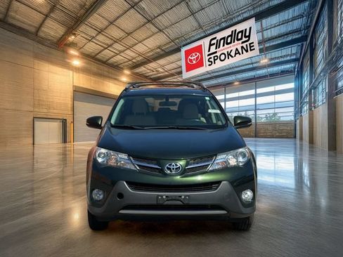 Used 2013 Toyota RAV4 XLE AWD/4WD image 2