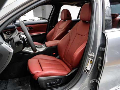 Used 2025 BMW 330i xDrive Sedan image 35