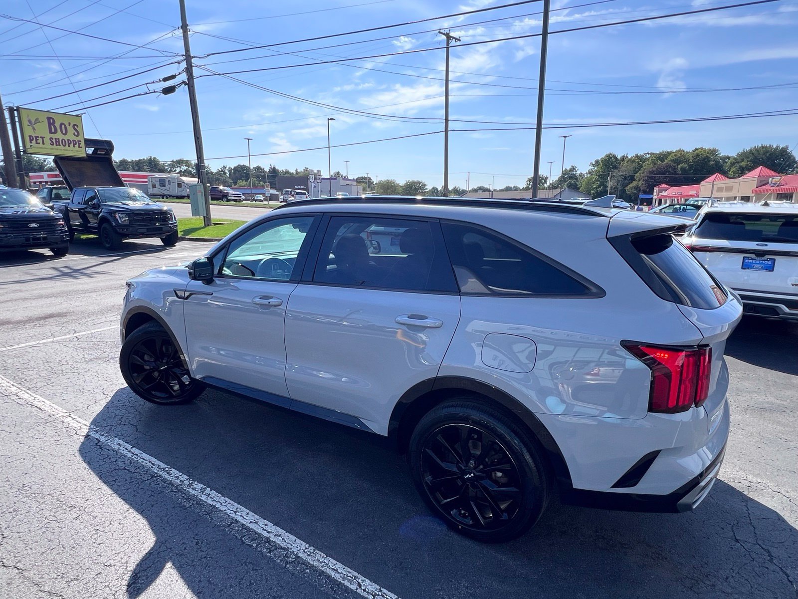 Used 2023 Kia Sorento SX FWD image 14
