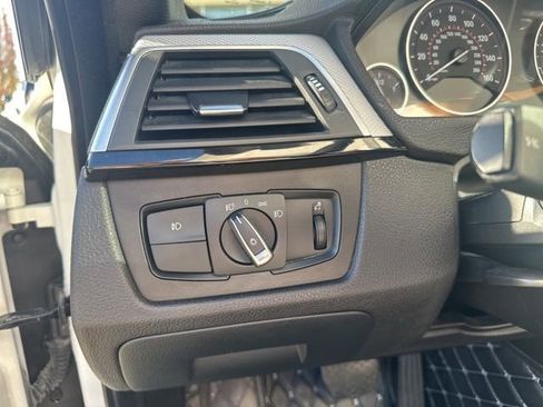 Used 2018 BMW 430i Convertible image 22