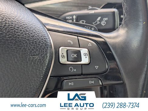 Used 2021 Volkswagen Passat 2.0T R-Line image 21