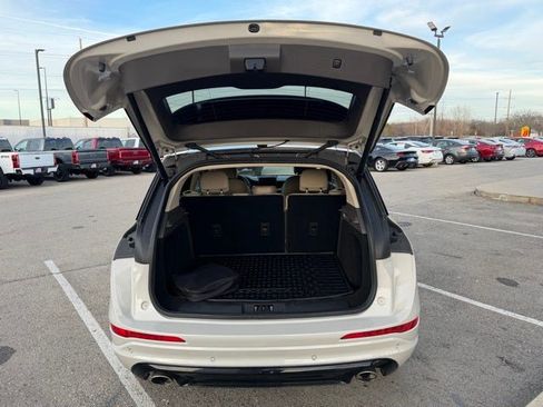 Used 2022 Lincoln Corsair Grand Touring image 5