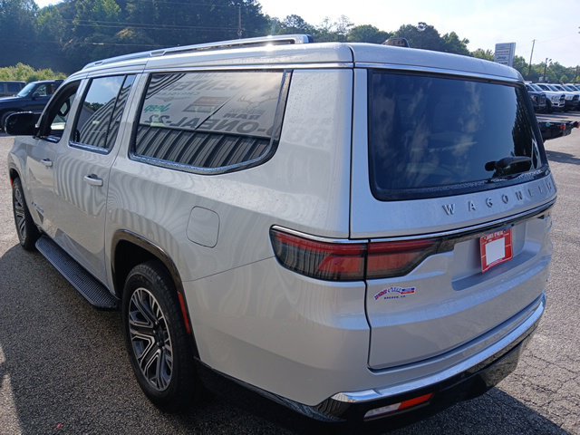 Used 2024 Jeep Wagoneer L Series II AWD/4WD image 6