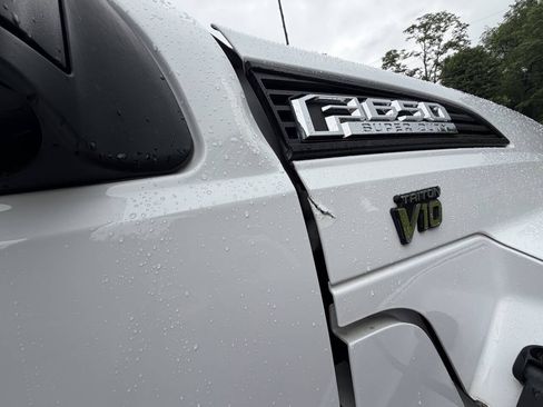 Used 2017 Ford F650 2WD SuperCab Super Duty image 64