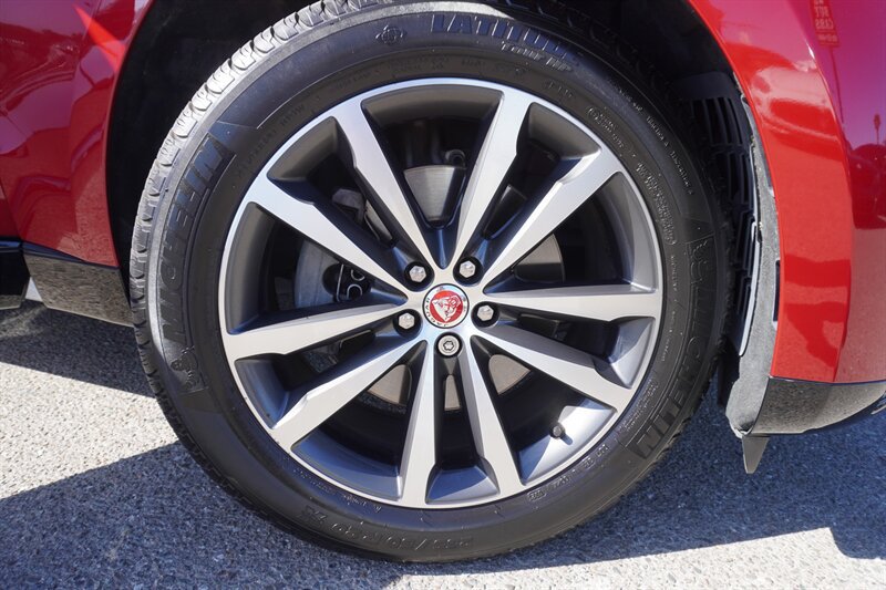 Used 2022 Jaguar F-PACE S AWD/4WD image 31