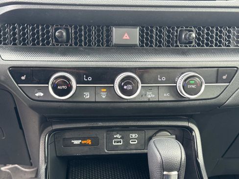 Certified 2025 Honda CR-V EX image 24