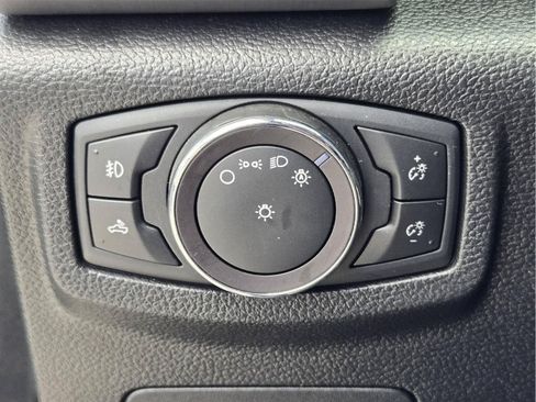 Used 2019 Ford F150 Platinum w/ Equipment Group 701A Luxury AWD/4WD image 20