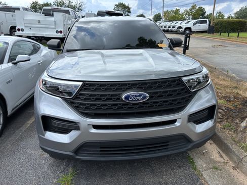 Used 2021 Ford Explorer 2WD image 2