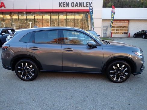 Used 2026 Honda HR-V EX-L image 2