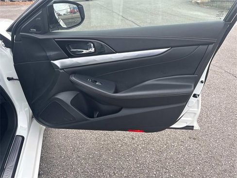 Used 2023 Nissan Maxima SL image 23