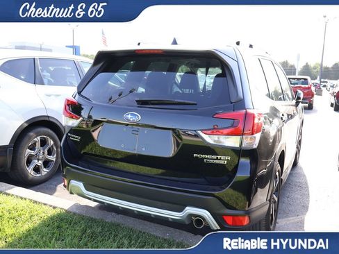 Used 2023 Subaru Forester Touring AWD/4WD image 20