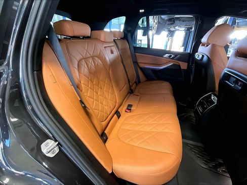 Certified 2023 BMW X5 xDrive40i w/ Premium Package image 18