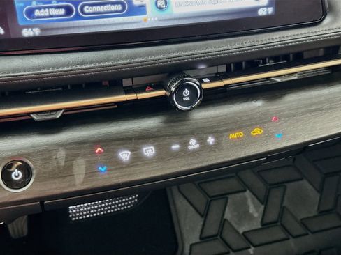 Used 2023 Nissan Ariya FWD image 17