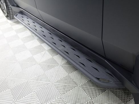 Used 2025 Tesla Cybertruck AWD Crew Cab image 52