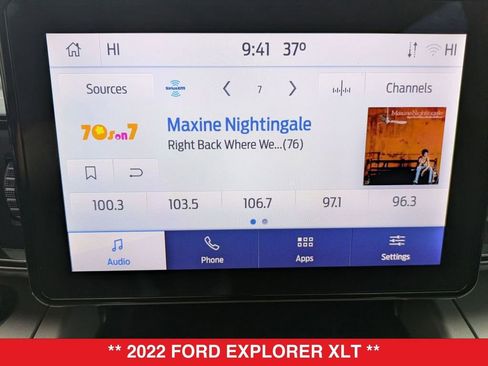 Used 2022 Ford Explorer XLT image 25