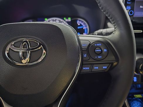 Used 2022 Toyota RAV4 XSE image 17