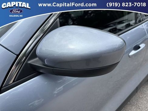 Certified 2022 Ford Escape SEL FWD image 12