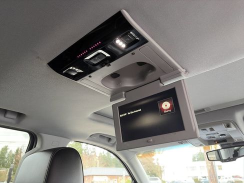 Used 2015 GMC Yukon XL Denali w/ Premium Package image 29