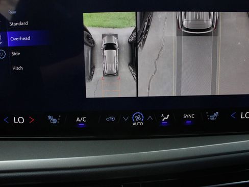 New 2026 Chevrolet Traverse LT w/ Driver Confidence Package FWD image 43