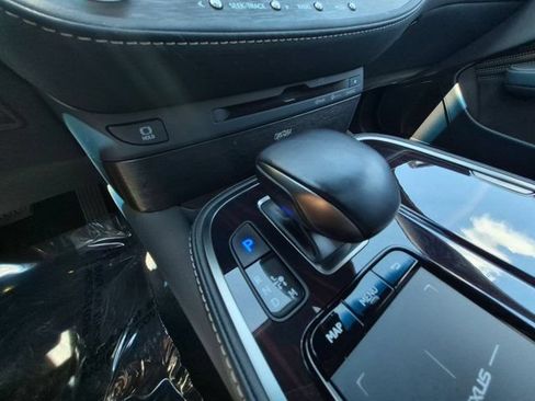 Used 2018 Lexus LS 500 AWD w/ Luxury Package image 11