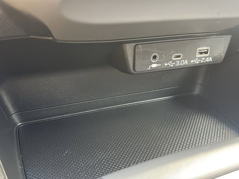 Used 2024 Subaru Crosstrek 2.0i Premium image 35