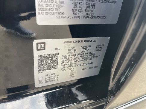 Used 2024 Chevrolet Silverado 1500 Custom w/ Dark Appearance Package image 33