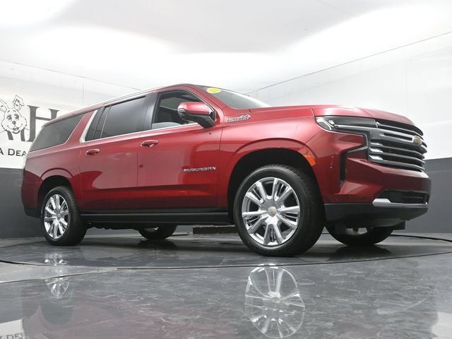 Used 2022 Chevrolet Suburban High Country AWD/4WD image 2