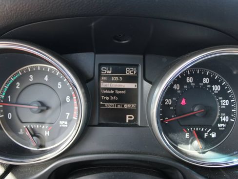 Used 2013 Jeep Grand Cherokee Limited w/ Luxury Group II RWD image 26