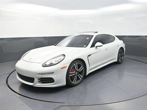 Used 2016 Porsche Panamera 4 AWD/4WD image 3