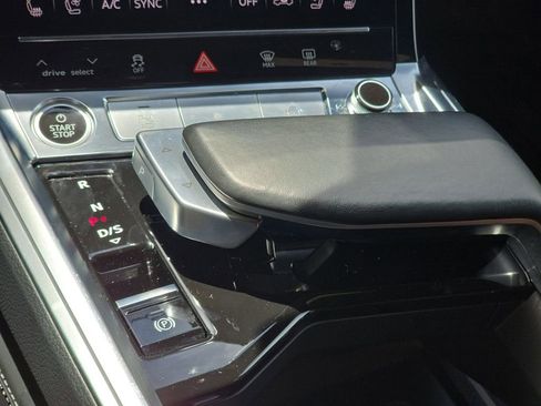 Used 2023 Audi e-tron Prestige w/ Prestige Package AWD/4WD image 20