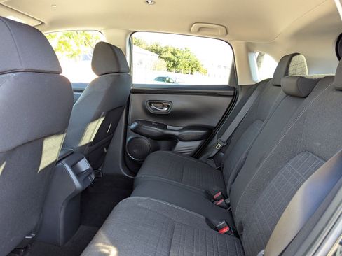 Used 2025 Honda HR-V LX image 15