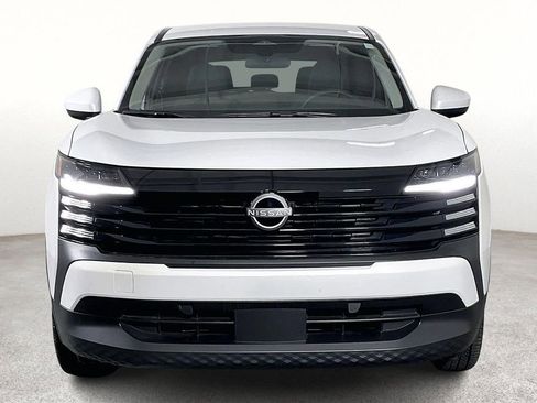 Certified 2025 Nissan Kicks SV image 5