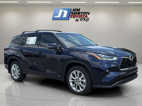 New 2026 Toyota Highlander Limited AWD/4WD image 3